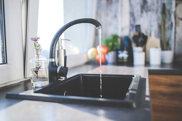 Best Kitchen Faucet For Farmhouse Sink Reviews In 2020